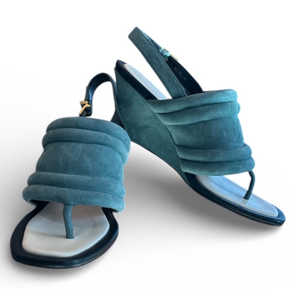 Tory Burch Puffy Suede Thong Wedge Sandals 6 - Picture 2 of 10
